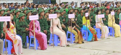 Mang Thít là một trong những huyện có nhiều đóng góp thực hiện tốt nhiệm vụ quân sự, quốc phòng địa phương.