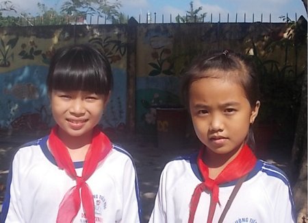 Võ Ngọc Anh Thư (trái) và Phạm Phạm Quế Lam (phải).