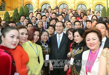 Chủ tịch nước Trần Đại Quang với các đại biểu. Ảnh: Nhan Sáng/TTXVN
