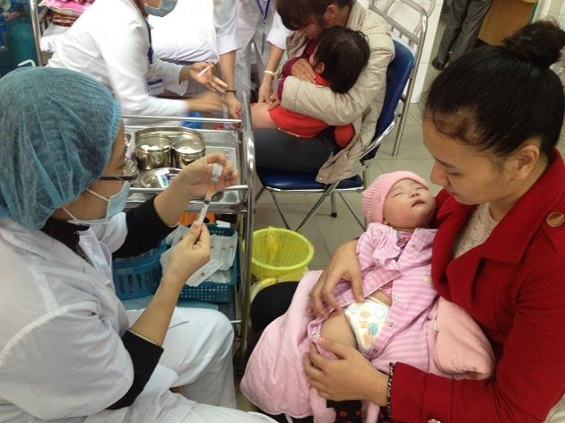 Hết tháng 5, Việt Nam dừng lưu hành vaccine Quinvaxem 5 trong 1