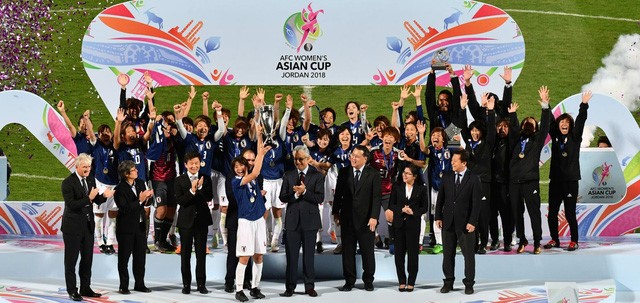Nữ Nhật Bản giành chức vô địch