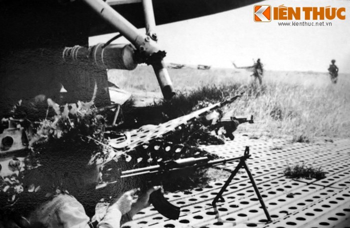 Sư đoàn 312, Quân đoàn 1 đánh chiếm sân bay Ông Lĩnh - Bình Chuẩn trong Chiến dịch Hồ Chí Minh.