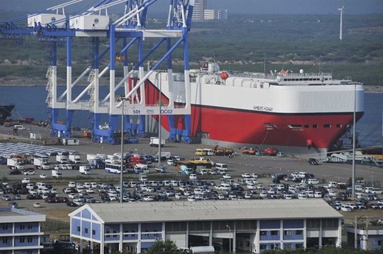 Cảng Hambantota của Sri Lanka đã chuyển giao cho Trung Quốc