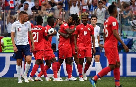 Bàn thắng đầu tiên của Panama trong lịch sử World Cup do Felipe Baloy thực hiện. Ảnh: AFP