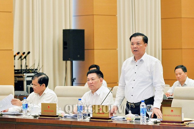 Bộ trưởng Bộ Tài chính Đinh Tiến Dũng cho biết, từ 2008 đến 2011, Tổng cục Thuế đã thực hiện chính sách tinh giản biên chế đối với 1.336 công chức