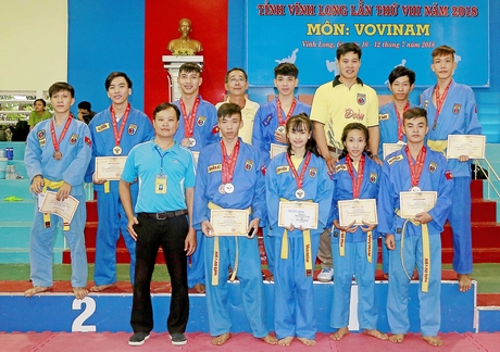 Với 25 huy chương, Tam Bình giành ngôi nhất toàn đoàn môn Vovinam.