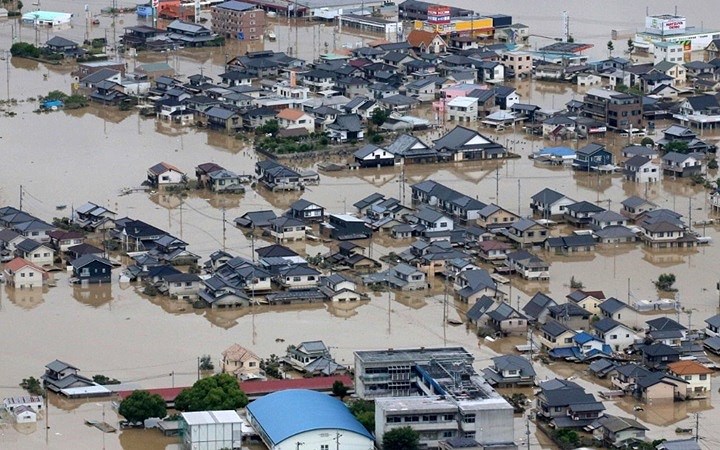 Đây là trận mưa lũ nghiêm trọng nhất tại Nhật Bản trong nhiều thập kỷ qua. Ảnh: Twitter