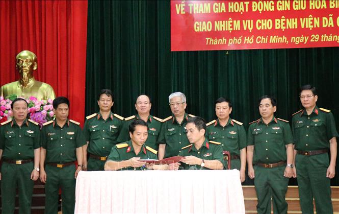 Lễ ký biên bản bàn giao toàn vẹn Bệnh viện dã chiến cấp 2 số 1 từ Bệnh viện Quân y 175 sang Cục Gìn giữ hòa bình Việt Nam.