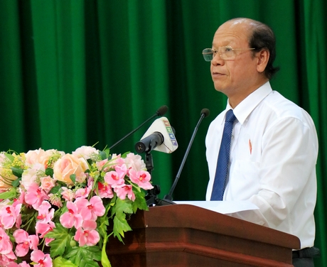  Chủ tịch HĐND tỉnh- Trương Văn Sáu phát biểu tại kỳ họp
