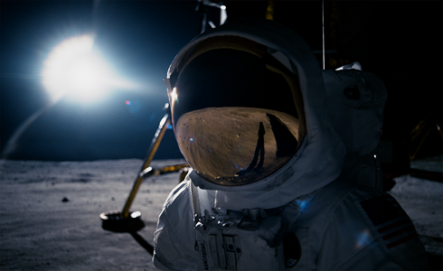 “Bước chân đầu tiên” của “Neil Armstrong” Ryan Gosling lên Mặt trăng thực chất là… bước chân trên một mỏ đá xám.