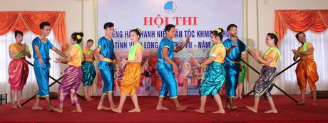 Tiết mục hát múa về truyền thống dân tộc Khmer