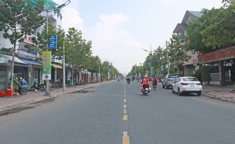 Nhiều tuyến đường mới mở ra “kết nối phố”, tạo thuận lợi mua bán, phát triển kinh tế. Ảnh chụp đường Trần Đại Nghĩa.