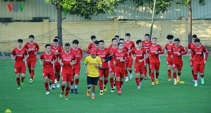 Với 23 cầu thủ trong danh sách dự AFF Cup 2018 của ĐT Việt Nam, cùng đưa ra đội hình  dự kiến của thầy trò HLV Park Hang Seo: