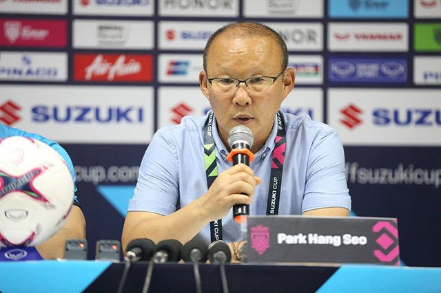 HLV Park Hang Seo hài lòng sau chiến thắng trước Lào