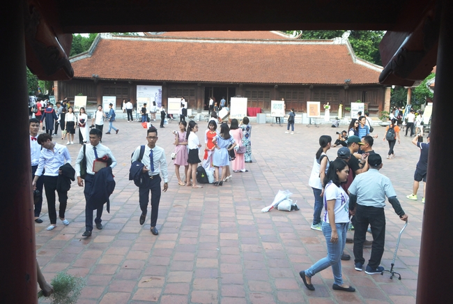 Sân Thái Học là địa điểm tổ chức thi cử, hành lễ xưa kia.