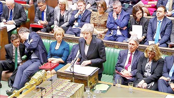 Điều gì đang chờ đợi Thủ tướng Anh Theresa May?