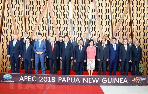 Các Nhà lãnh đạo APEC chụp ảnh chung. (Ảnh: Thống Nhất/TTXVN)