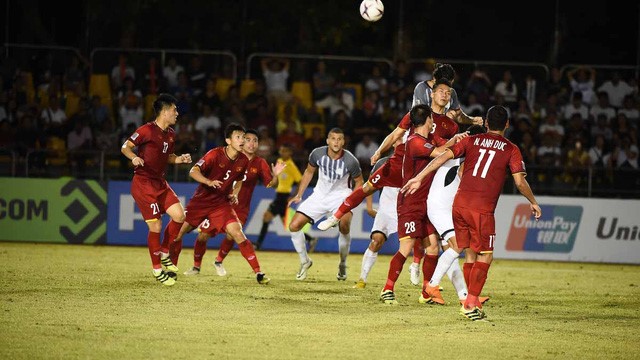Cầu thủ Philippines phải bay 20 tiếng để sang Việt Nam đá trận bán kết lượt về AFF Cup 2018