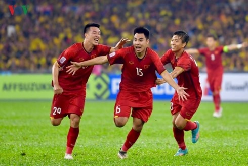 Sau 10 năm, ĐT Việt Nam mới lại đứng trước cơ hội đăng quang ở AFF Cup. (Ảnh: Quang Trung)