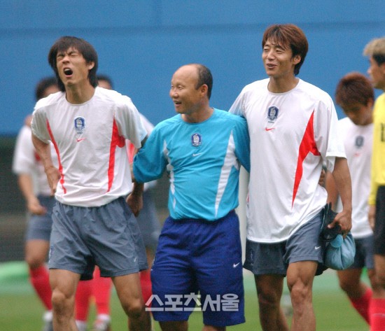 Sự thân thiện với các cầu thủ của HLV Park Hang Seo