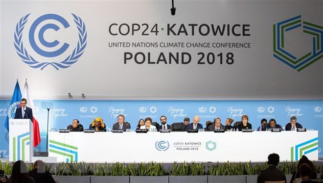 Các đại biểu chủ trì Hội nghị của Liên hợp quốc về biến đổi khí hậu lần thứ 24 (COP 24) tại Katowice (Ba Lan) ngày 4/12/2018. (Nguồn: THX/TTXVN)