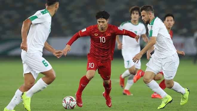 Tiền đạo Nguyễn Công Phượng tạo dấu ấn ở cả 2 bàn thắng của ĐT Việt Nam.