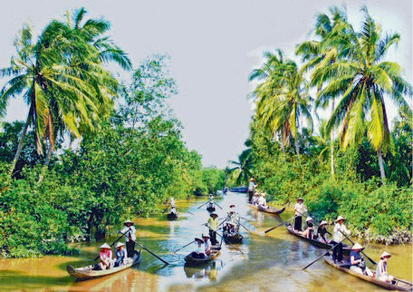 Du lịch sinh thái sông nước miệt vườn Vĩnh Long. Ảnh: THANH BÌNH
