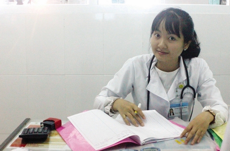 Bác sĩ trẻ nhiều nhiệt huyết ở Bệnh viện Đa khoa tỉnh Vĩnh Long.