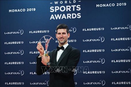 Tay vợt Novak Djokovic được trao danh diệu 