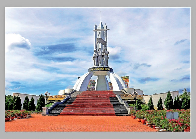 Từ nguồn thu của xổ số, Công viên Tượng đài Chiến thắng Mậu Thân được khánh thành, góp phần làm đẹp cảnh quan TP Vĩnh Long và là nơi sinh hoạt truyền thống văn hóa, giải trí cho người dân.