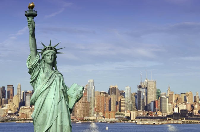 Tượng Nữ thần Tự do ở thành phố New York, Mỹ. Ảnh: nps.gov
