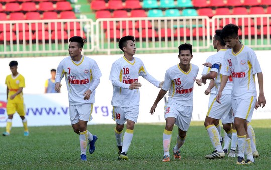 U19 Hà Nội xuất sắc giành vé vào bán kết khi đánh bại U19 B. Bình Dương