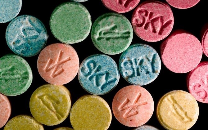 Thứ trưởng Y tế Nguyễn Viết Tiến vừa ký ban hành Quyết định số 786/QĐ-BYT hướng dẫn can thiệp lạm dụng ma túy tổng hợp dạng Amphetamine. 