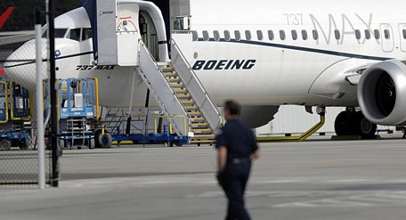 Một máy bay Boeing 737 Max 8 đỗ ở sân chờ của Boeing tại Seattle, Mỹ ngày 14/3. Ảnh: AP