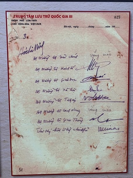 Danh sách các đồng chí tham gia chuyến thăm Pháp được Bác Hồ phê duyệt.