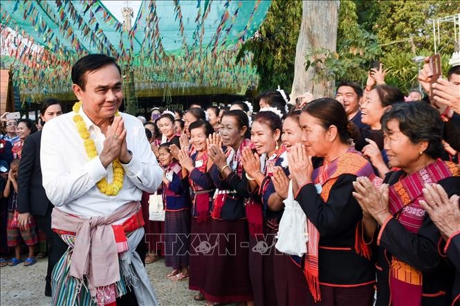 Thủ tướng Thái Lan Prayut Chan-o-cha trong chuyến thăm Mukdahan, ngày 6/2/2019. Ảnh: AFP/TTXVN