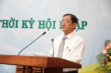 Ông Nguyễn Bé- Phó Chủ tịch Hội Nhà Báo Việt Nam phát biểu tại hội thảo.