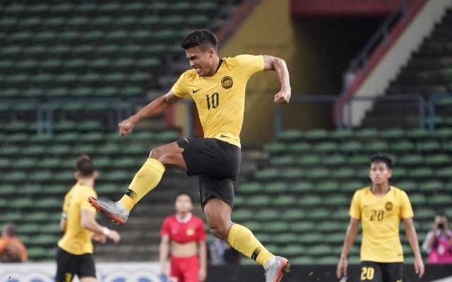 Safawi Rasid ghi bàn duy nhất của trận đấu từ tình huống đá phạt cuối trận, giúp U23 Malaysia vượt qua U23 Lào với tỷ số sát nút 1-0. (Ảnh: asiana.my)