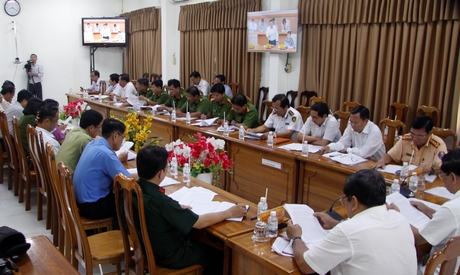 Các đại biểu tham dự hội nghị tại điểm cầu tỉnh Vĩnh Long.