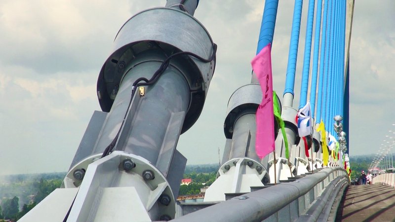 Hệ thống dây văng của cầu Vàm Cống hiện đại nhất vùng đồng bằng sông Cửu Long. 