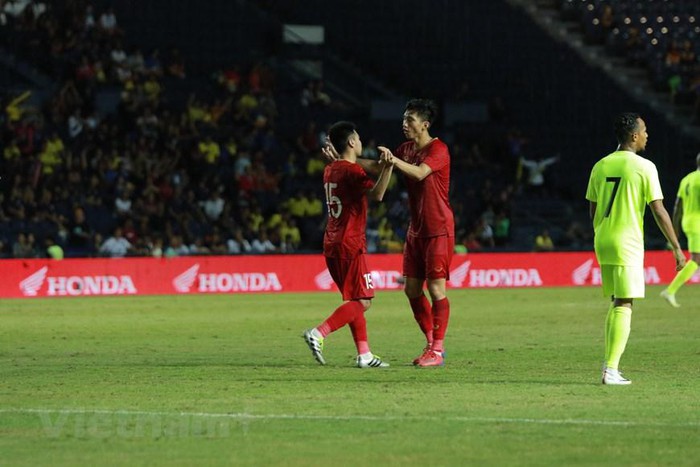 Sau bàn thua, đội tuyển Việt Nam chủ động chơi dâng cao và những nỗ lực đó đã được đền đáp...