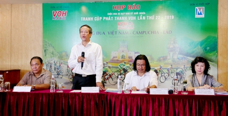 Ông Lê Công Đồng- Giám đốc VOH phát biểu trong buổi họp báo giới thiệu về giải.