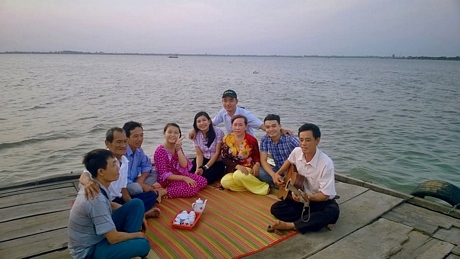 Nhà báo Nguyễn Kim Phụng có nhiều kỷ niệm tác nghiệp ở vùng đồng bằng sông nước.