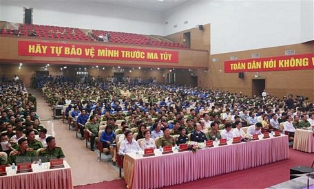 Các đại biểu dự Lễ míttinh. (Ảnh: Nguyễn Oanh/TTXVN)