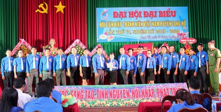 Đoàn đại biểu dự Đại hội Đại biểu Hội LHTN Việt Nam tỉnh Vĩnh Long nhiệm kỳ 2019- 2024 ra mắt và hứa hẹn.
