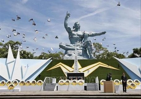  Thả chim hòa bình tại lễ tưởng niệm ngày quân đội Mỹ ném bom nguyên tử xuống thành phố Nagasaki. Ảnh tư liệu: Kyodo/TTXVN
