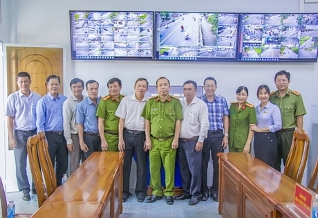 Bàn giao hệ thống camera giám sát an ninh trật tự ở Bình Minh