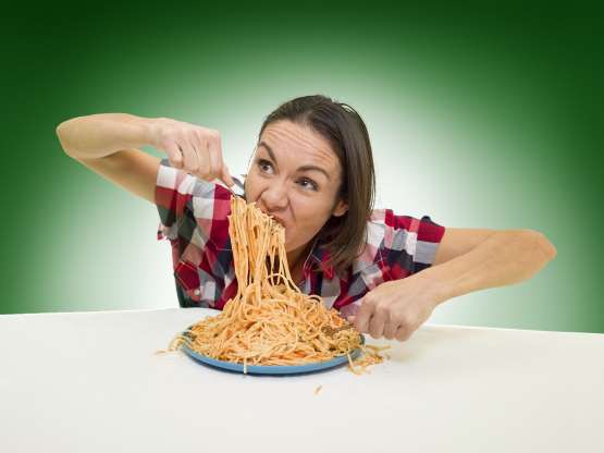 Cô Michelle Lesco đạt kỷ lục người ăn mì pasta nhanh nhất thế giới, với thời gian 26,69 giây./.