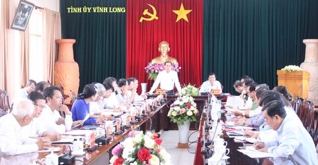 Đồng chí Bùi Thanh Sơn- Ủy viên BCH Trung ương Đảng, Thứ trưởng Thường trực Bộ Ngoại giao làm việc tại tỉnh Vĩnh Long
