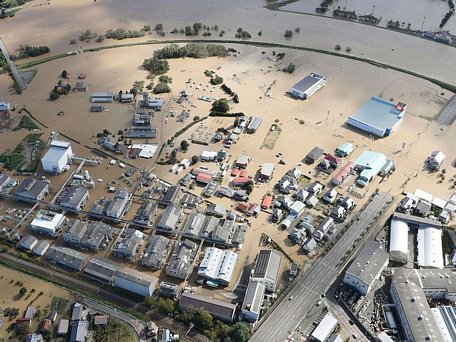 Lũ lụt trên diện rộng tại nhiều khu vực ở Nhật Bản. Ảnh: AP